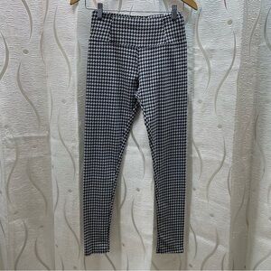 Mid Houndstooth Leggings Women small Black White Excellent Mid Rise Stretch